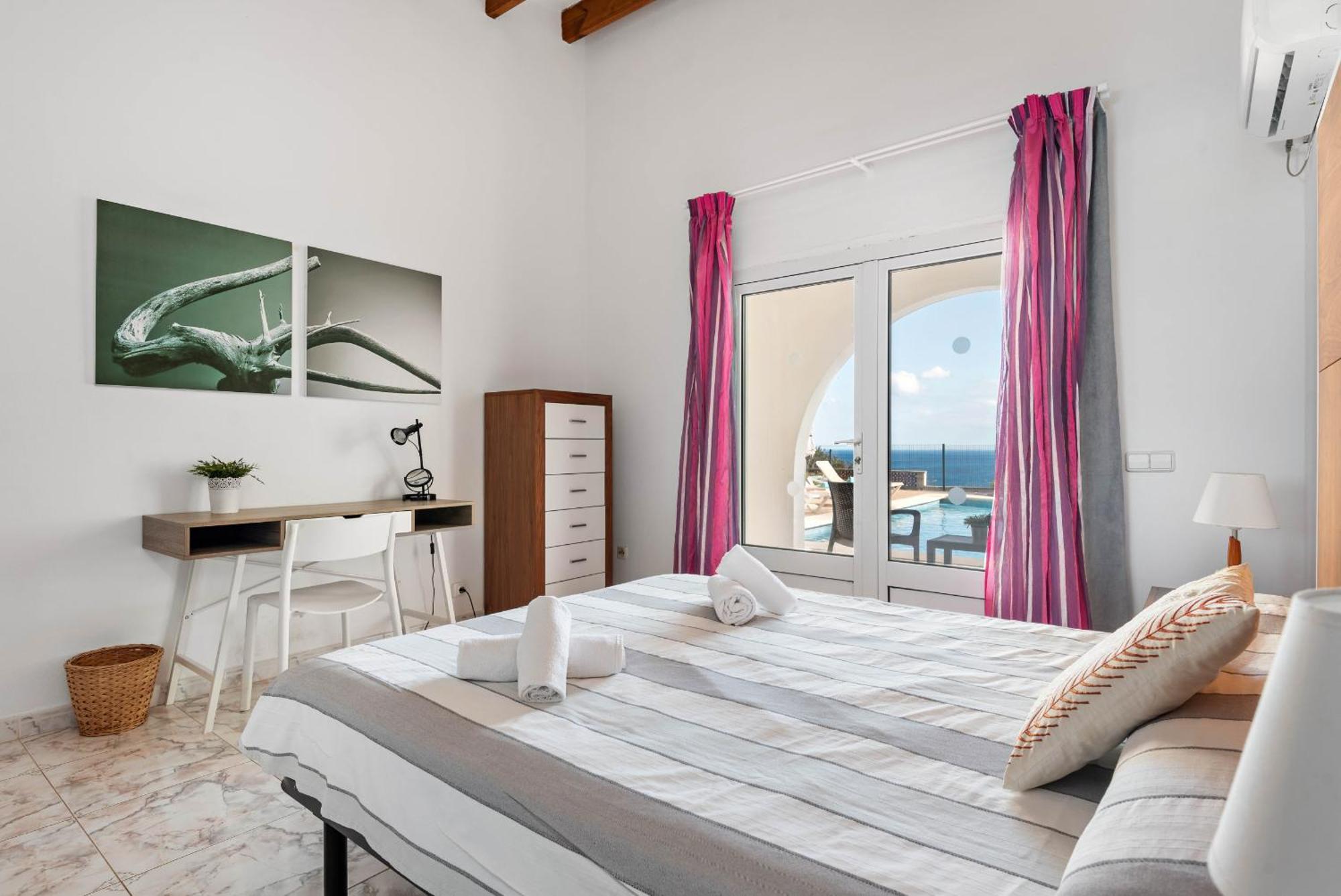 Villa Panorama Cala En Porter  Ruang foto